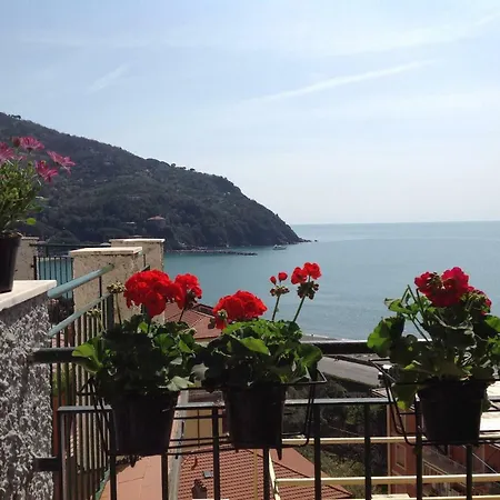 Partenope Levanto Exterior photo